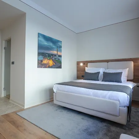 Simma Luxury &